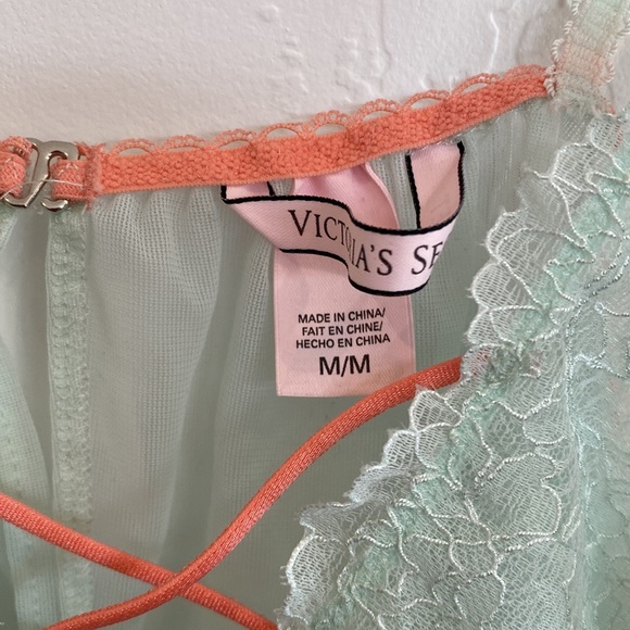NWOT Victoria’s Secret unlined lingerie top M mint, coral - Picture 7 of 9